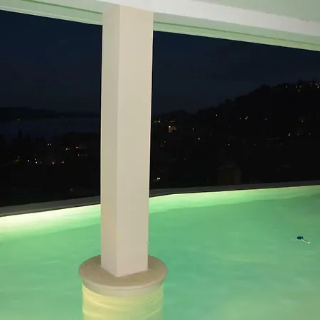 Il Girasole דירה מאינה