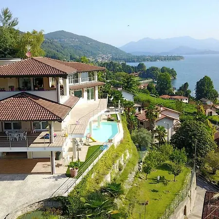 Il Girasole Apartment Meina