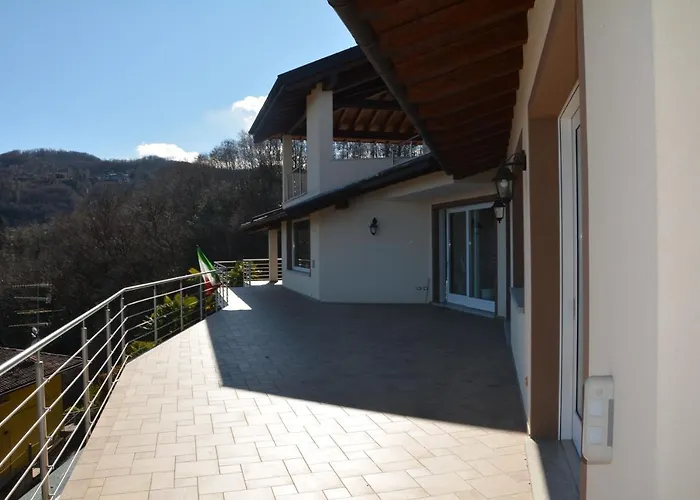 Apartament Il Girasole Meina